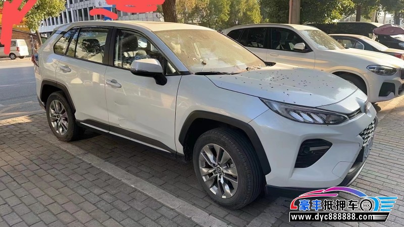 22年丰田威兰达轿车抵押车出售