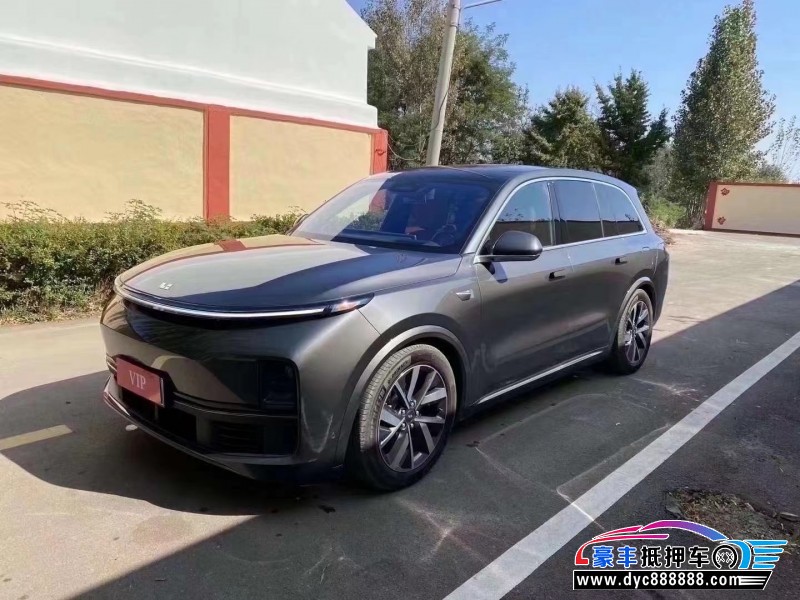 23年理想L8轿车抵押车出售