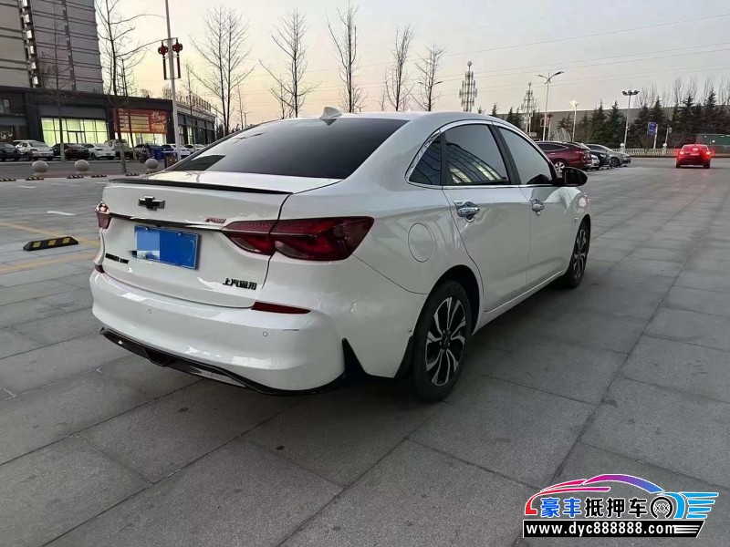 20年雪佛兰科鲁泽轿车抵押车出售