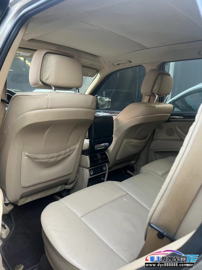 11年宝马X5轿车抵押车出售