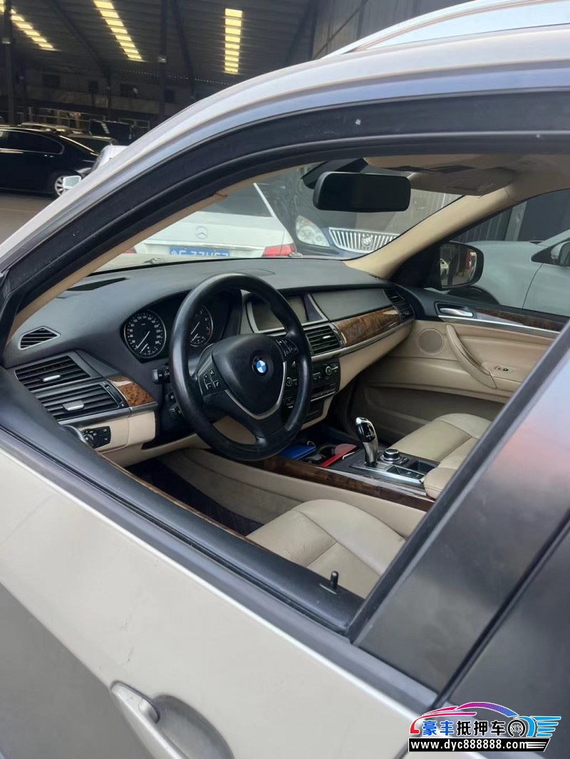 11年宝马X5轿车抵押车出售