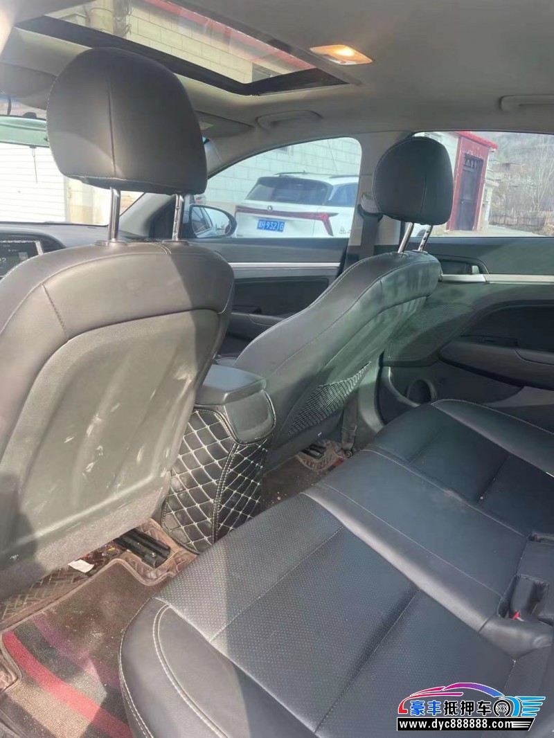 18年现代领动轿车抵押车出售