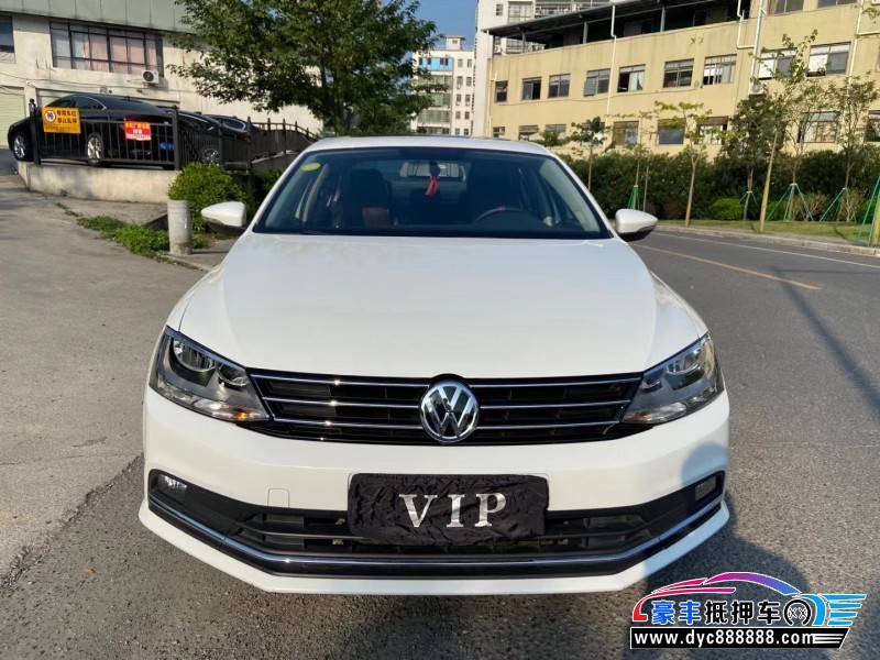 17年大众速腾轿车抵押车出售