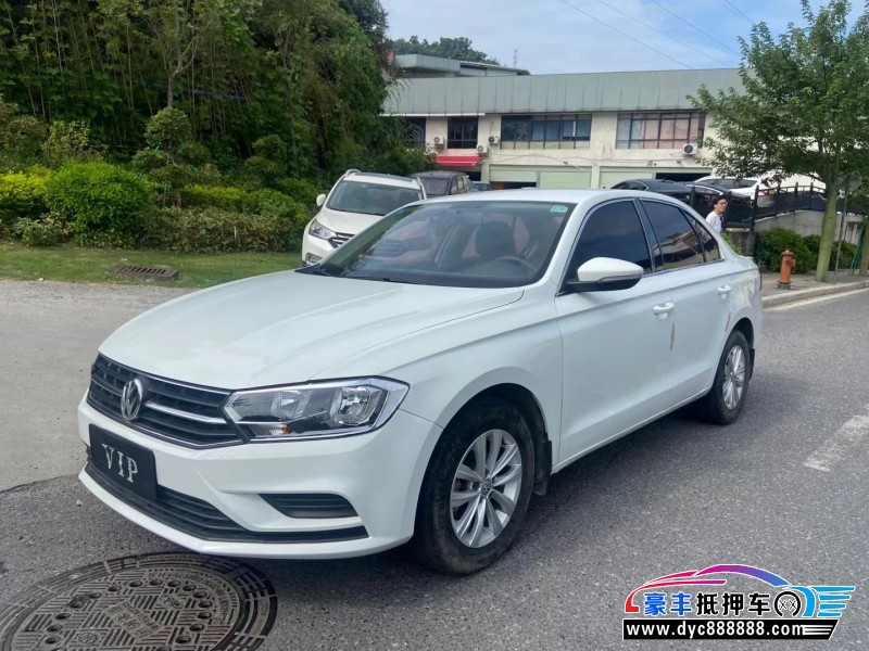 18年大众宝来轿车抵押车出售