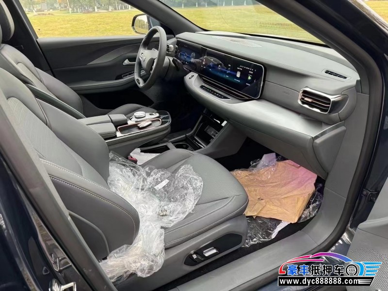 23年极狐阿尔法S轿车抵押车出售