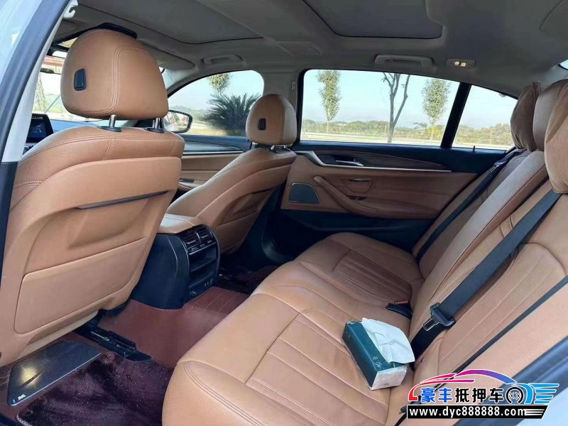 20年宝马5系轿车抵押车出售