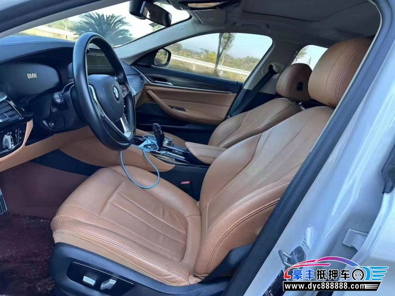20年宝马5系轿车抵押车出售