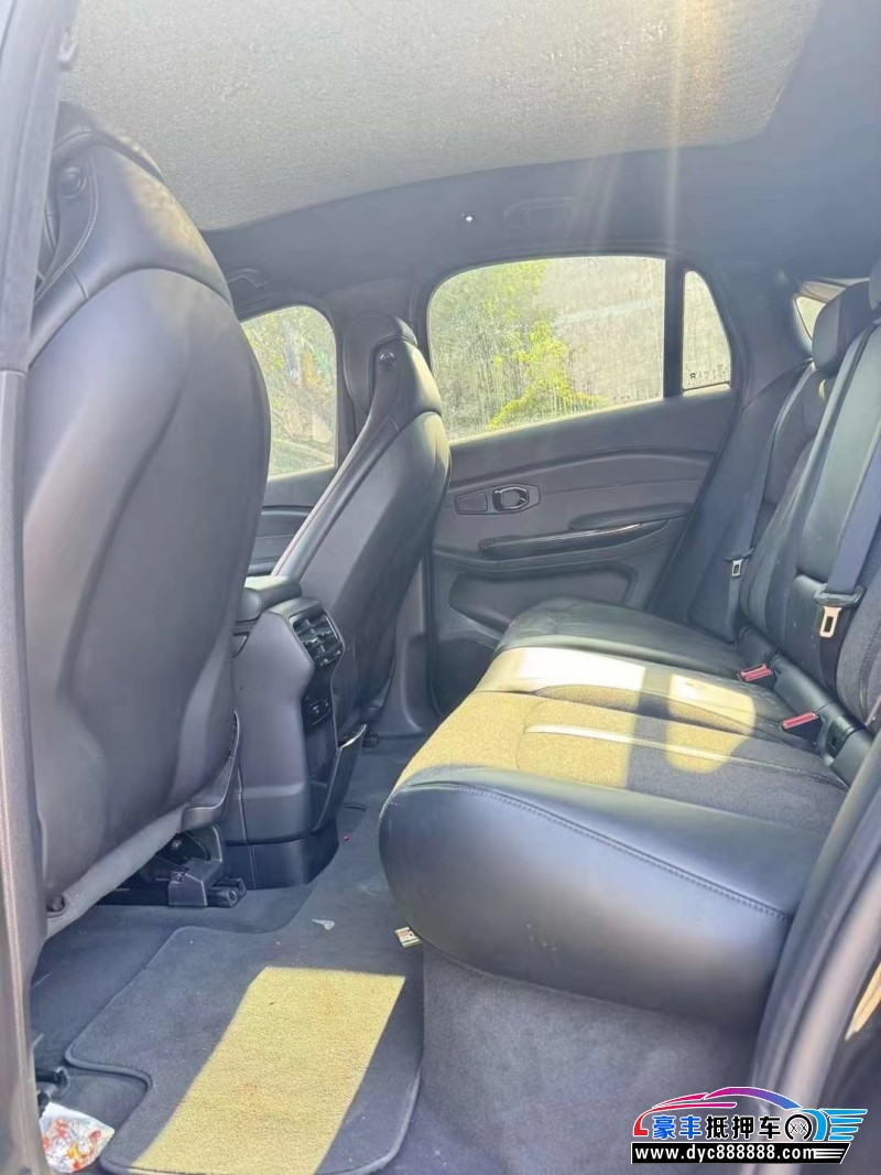 21年蔚来ES6轿车抵押车出售