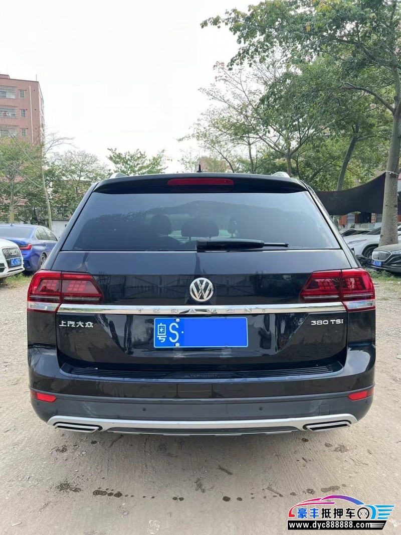 18年大众途昂轿车抵押车出售