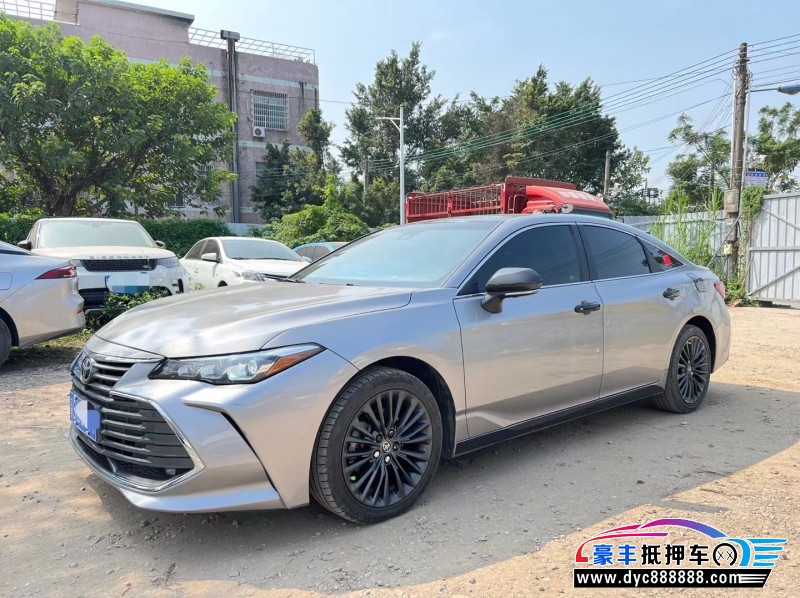 20年丰田亚洲龙轿车抵押车出售
