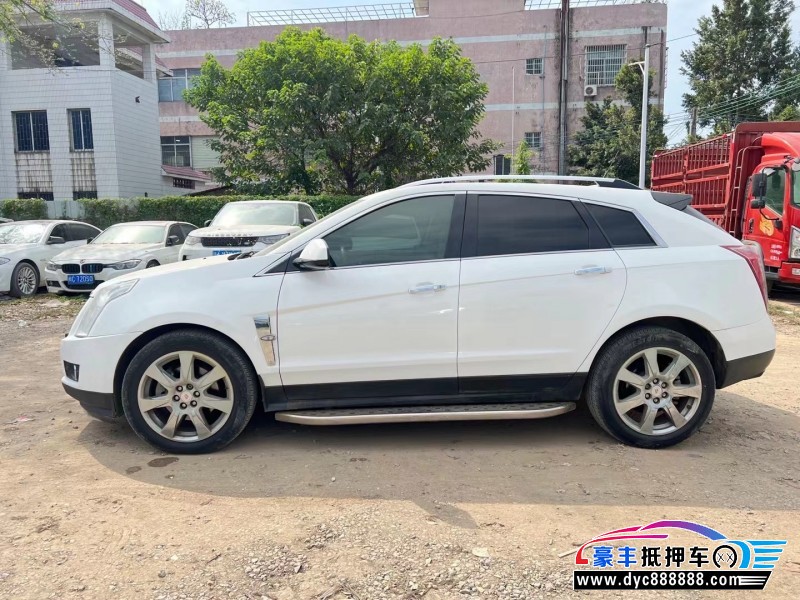 11年凯迪拉克SRX轿车抵押车出售