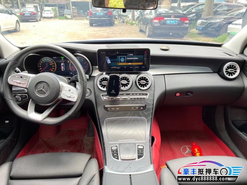 21年奔驰C轿车抵押车出售