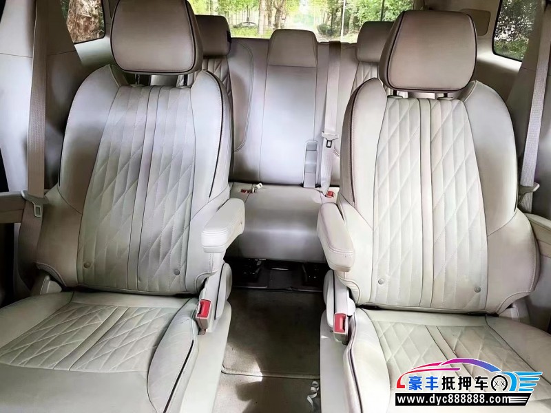 22年别克GL8轿车抵押车出售