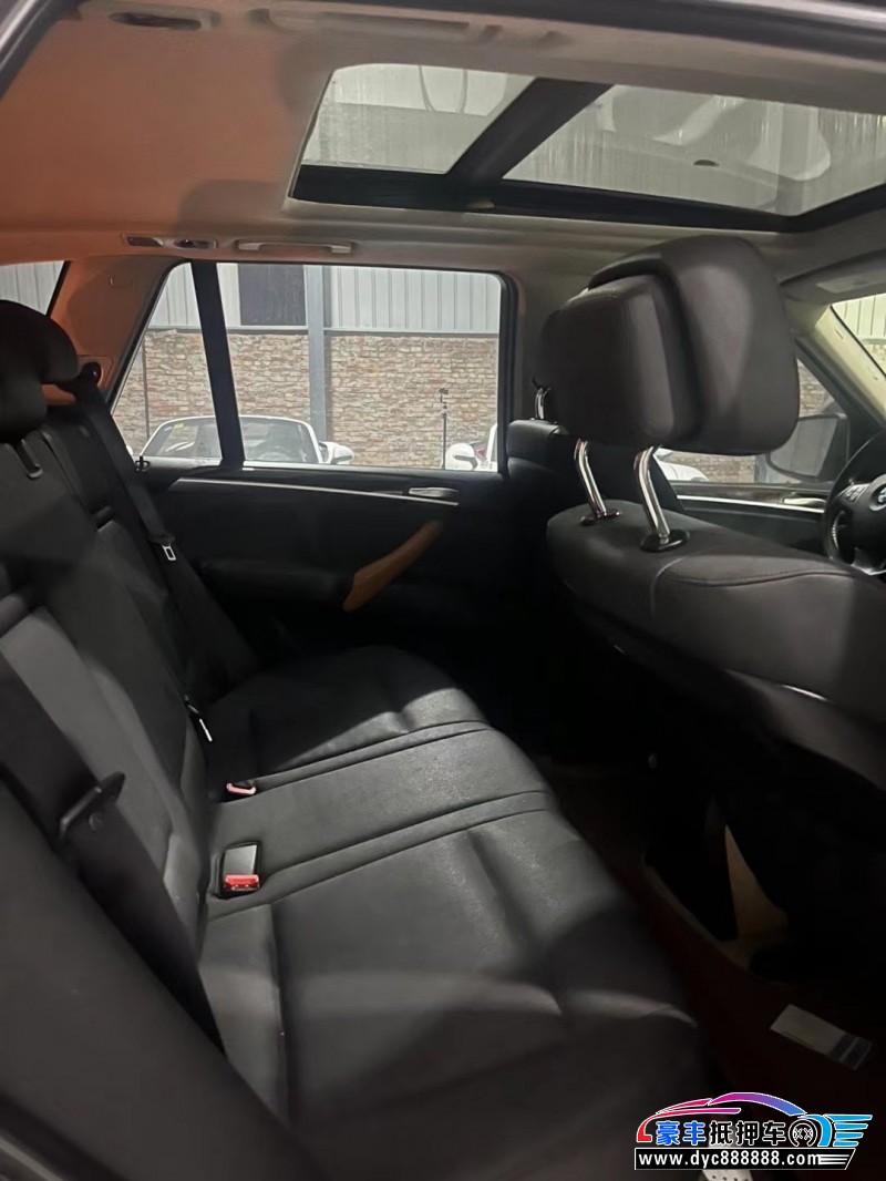 13年宝马X5轿车抵押车出售