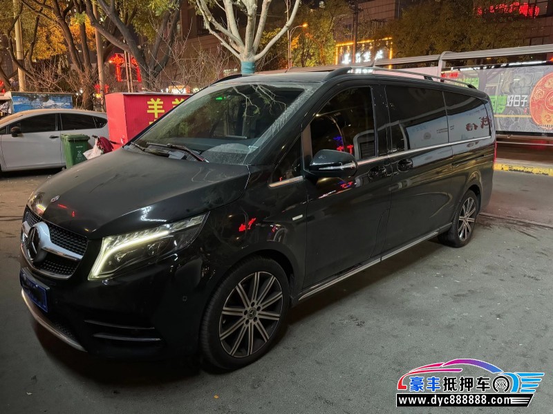 23年奔驰V轿车抵押车出售