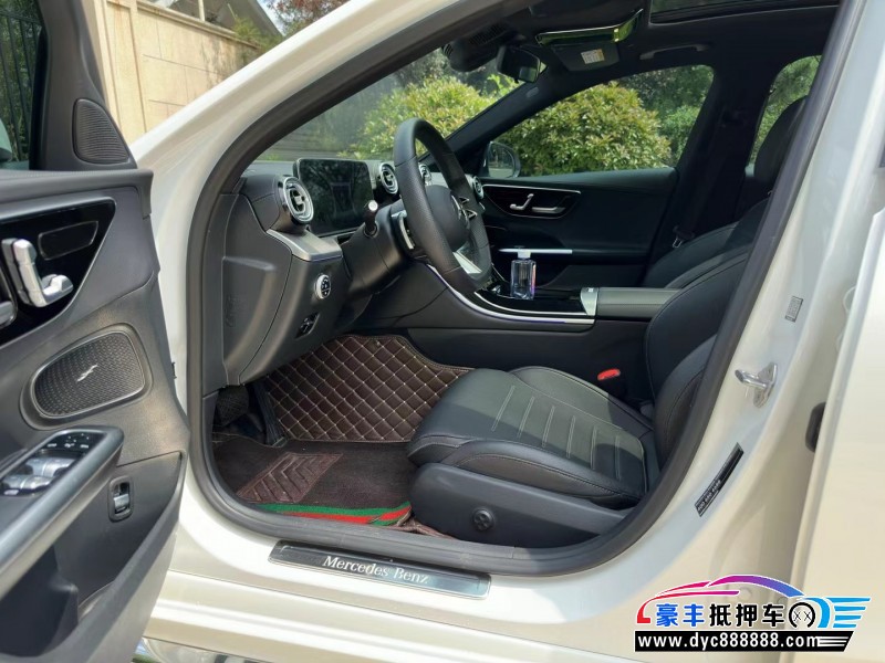 22年奔驰C轿车抵押车出售