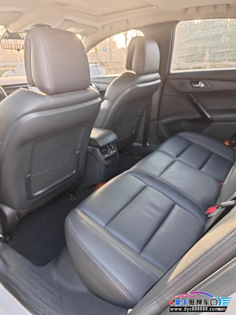 16年标致508轿车抵押车出售