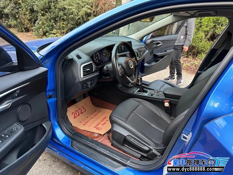 19年宝马1系轿车抵押车出售