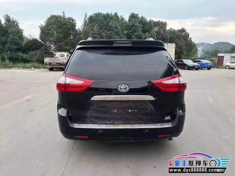 16年丰田塞纳轿车抵押车出售