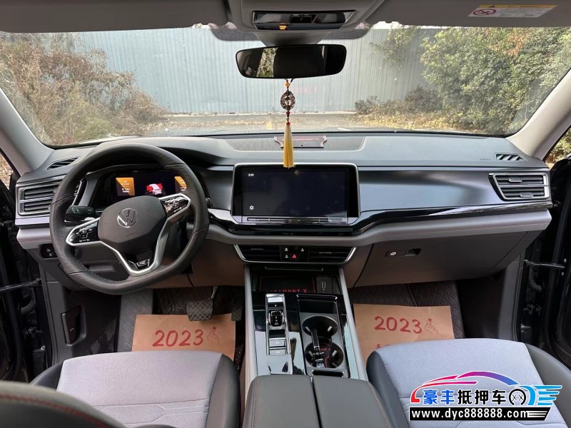 22年大众途昂轿车抵押车出售