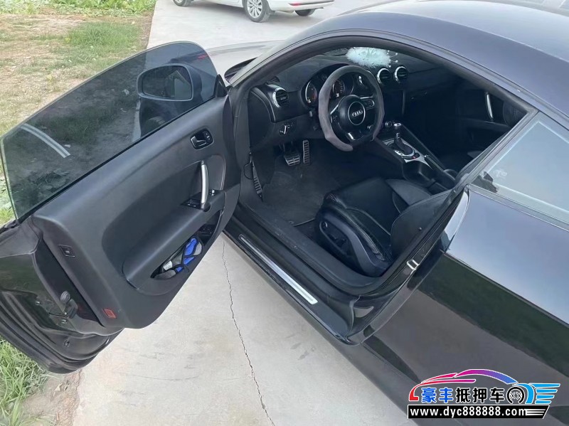 11年奥迪TT轿车抵押车出售