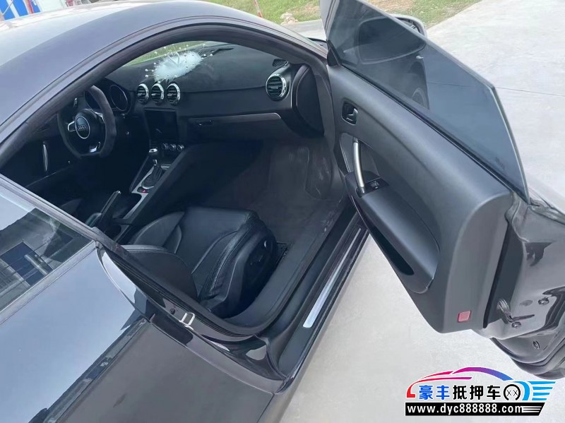 11年奥迪TT轿车抵押车出售