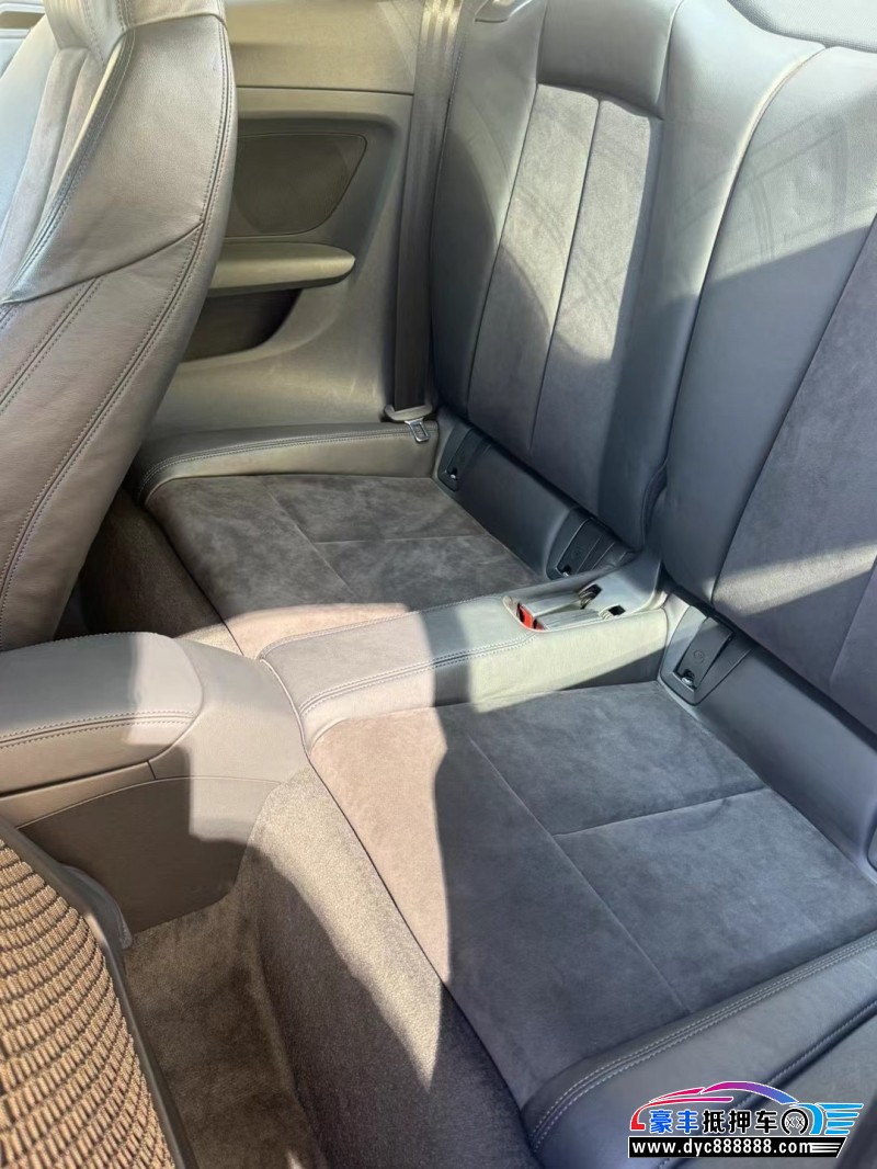 18年奥迪TT轿车抵押车出售