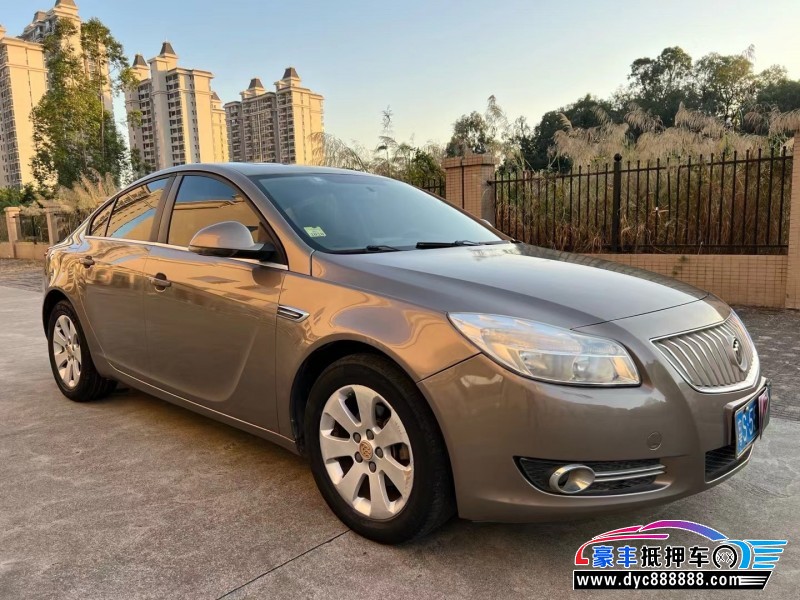 13年别克君威轿车抵押车出售