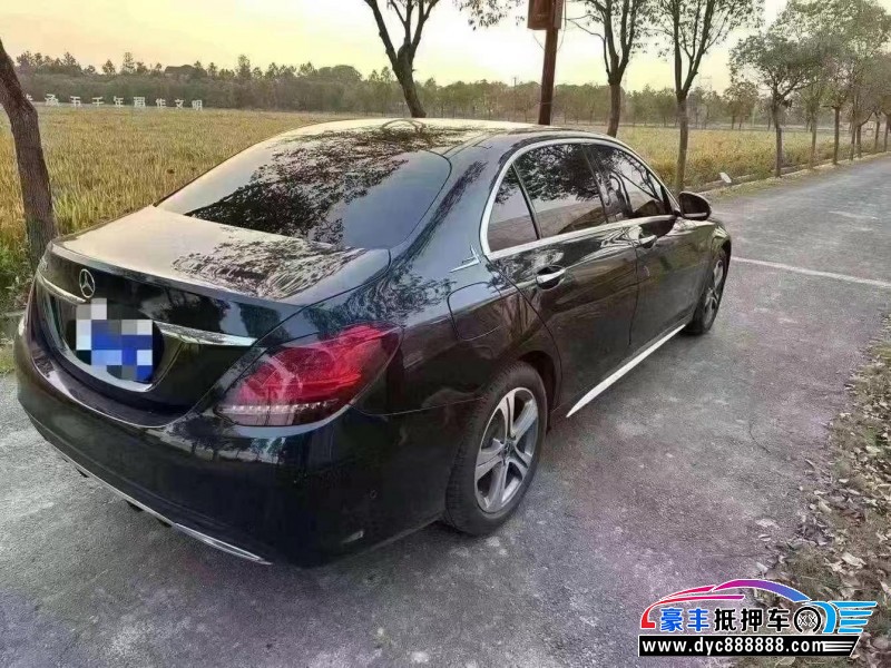21年奔驰C轿车抵押车出售