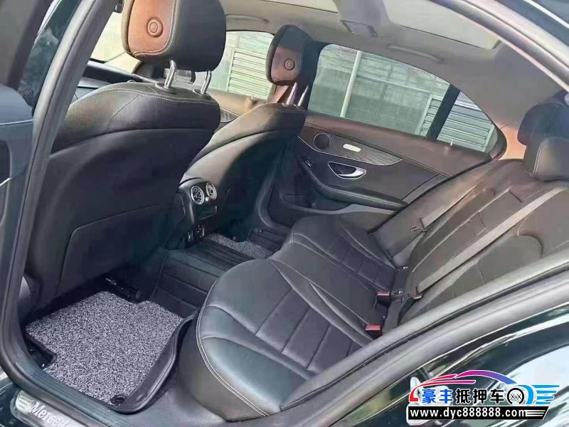 21年奔驰C轿车抵押车出售