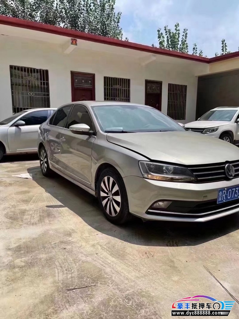 18年大众速腾轿车抵押车出售