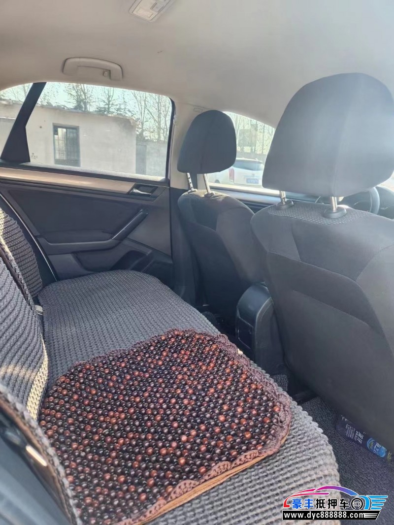 20年大众宝来轿车抵押车出售