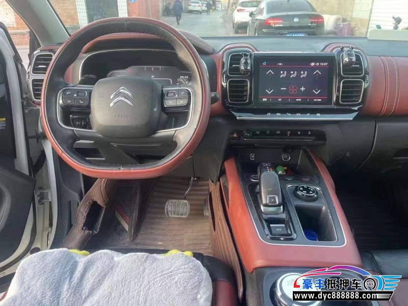 18年雪铁龙C5轿车抵押车出售