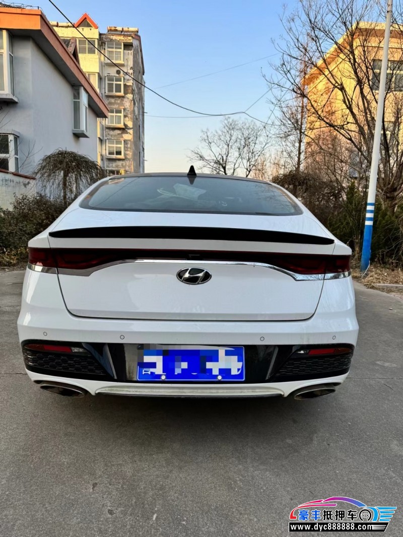 20年现代菲斯塔轿车抵押车出售