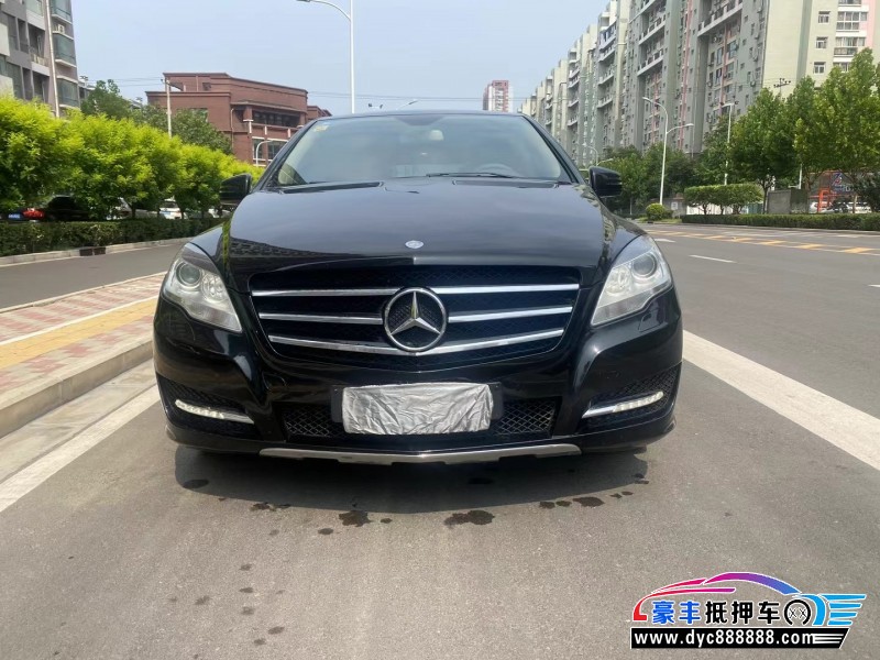 14年奔驰R轿车抵押车出售