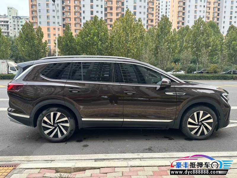 21年大众揽镜轿车抵押车出售