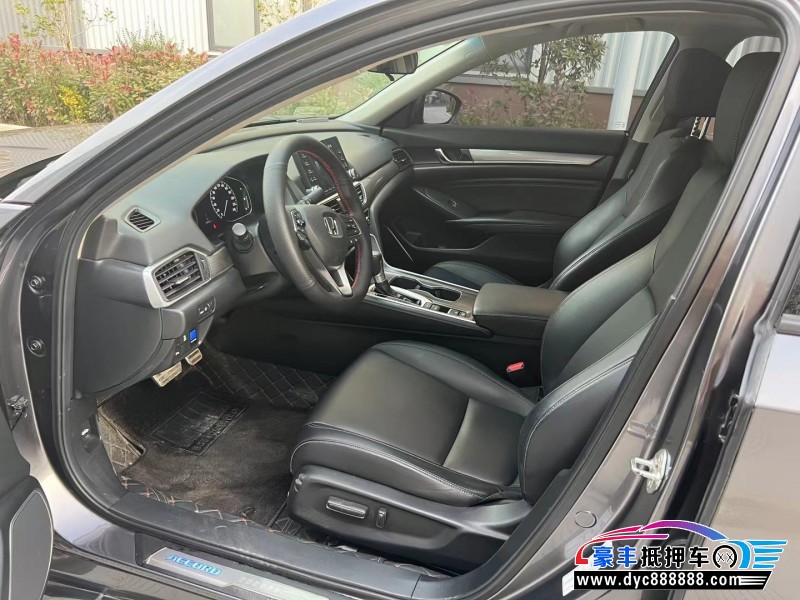 20年本田雅阁轿车抵押车出售