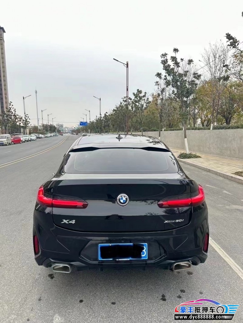 22年宝马X4轿车抵押车出售