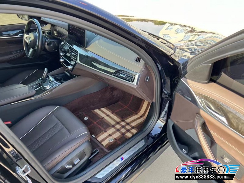 21年宝马5系轿车抵押车出售