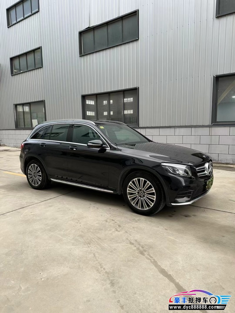 17年奔驰GLC轿车抵押车出售