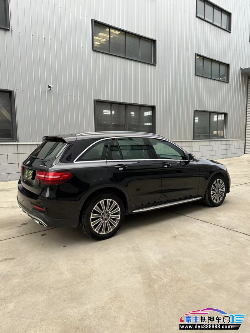 17年奔驰GLC轿车抵押车出售