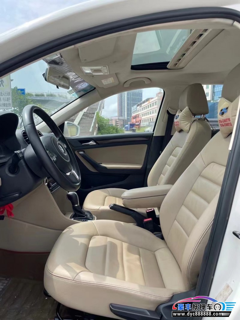 14年大众捷达轿车抵押车出售