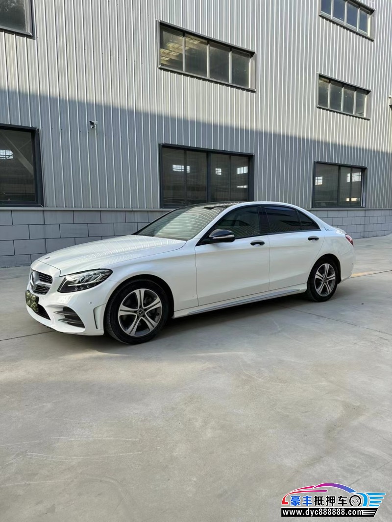 20年奔驰C轿车抵押车出售