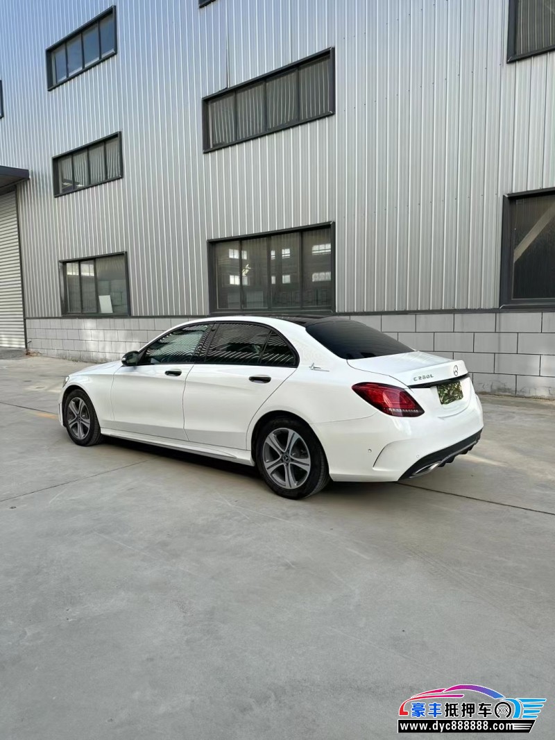 20年奔驰C轿车抵押车出售