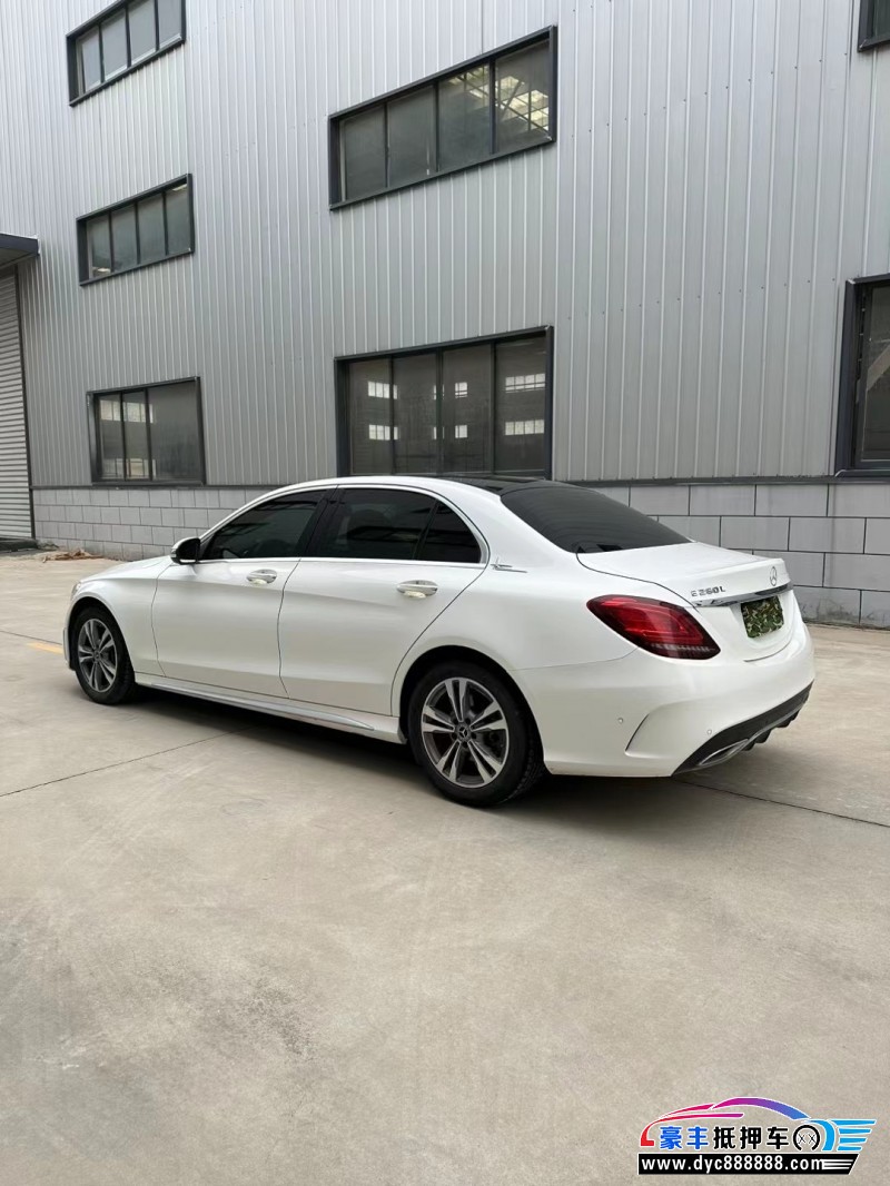 21年奔驰C轿车抵押车出售