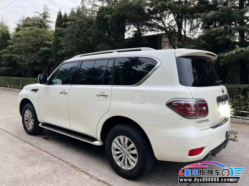 18年日产途乐轿车抵押车出售