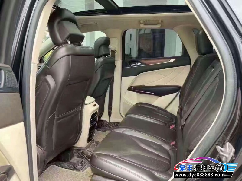 16年林肯MKC轿车抵押车出售