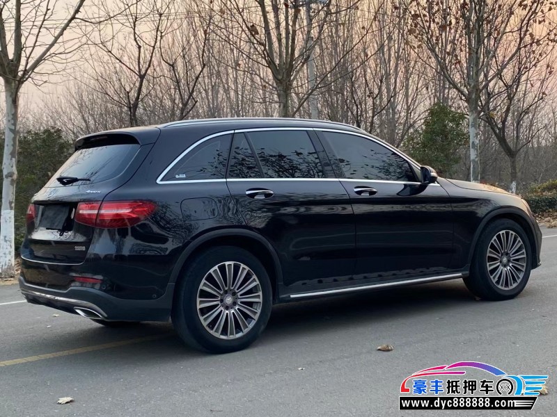 17年奔驰GLC轿车抵押车出售