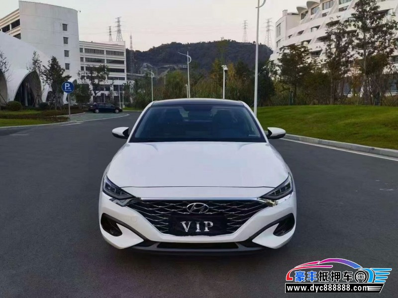 20年现代菲斯塔轿车抵押车出售