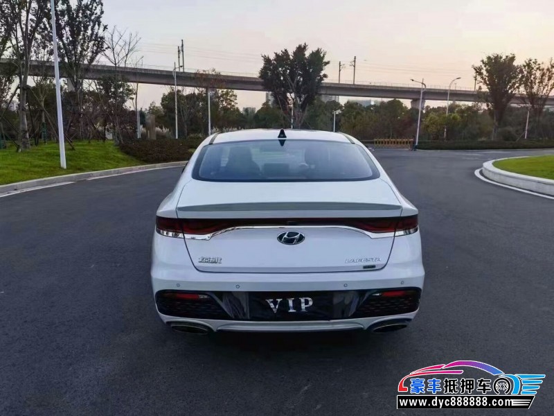 20年现代菲斯塔轿车抵押车出售